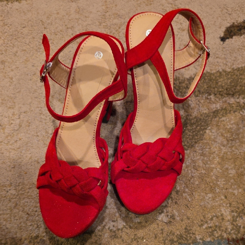 Source Unknown Red Braided Sandals